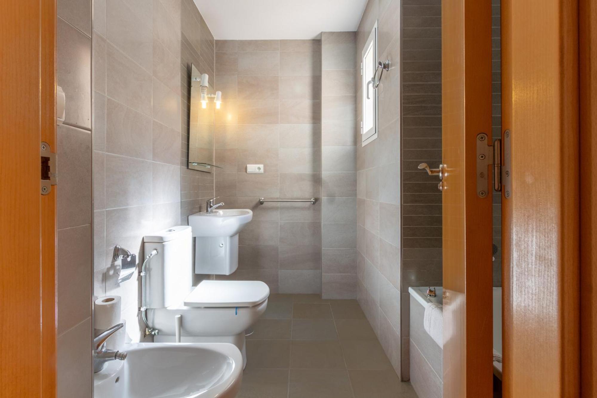 Apartamento Cerca Del Mar Y Aeropuerto アリカンテ エクステリア 写真
